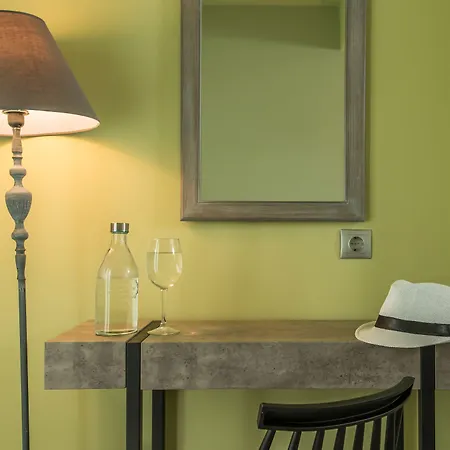 Mirabilia Boutique Hotel 3*