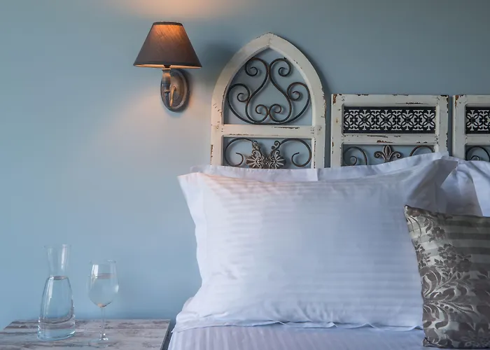 Mirabilia Boutique Hotel 3*