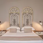 Hotel Mirabilia Boutique 3*