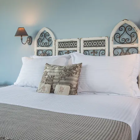 Mirabilia Boutique 3*