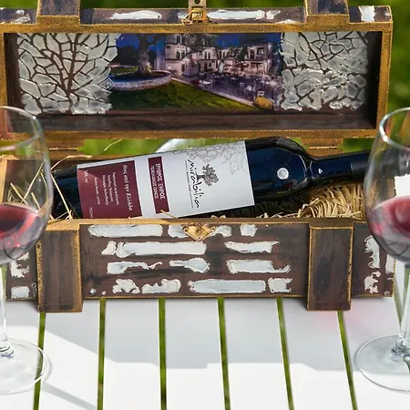 Mirabilia Boutique Kriopigi