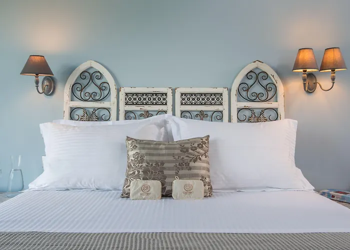 Mirabilia Boutique Hotel 3*